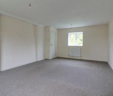 3 bedroom detached house to rent - Photo 3