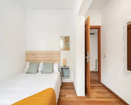 Calle de Mesena, Madrid, Community of Madrid 28033 - Photo 2