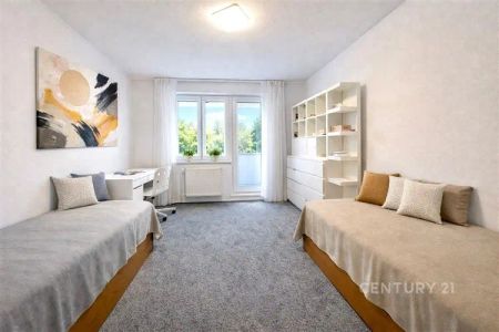 Pronájem bytu 2+kk s balkonem, 66,4 m - Fotografie 3