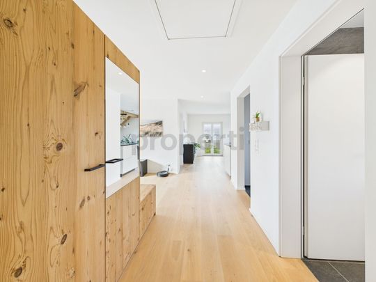 Modern 3.5-room apartment with lake view in Erlenbach ZH - Photo 1