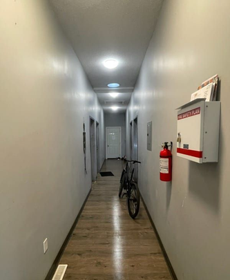 For Lease - 273 Thompson Road, London South, Ontario - Photo 1