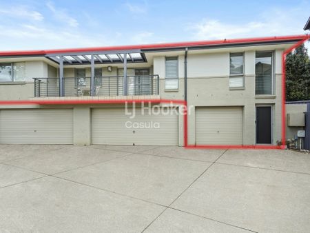 Spacious Home - Photo 3