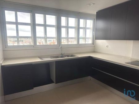 Apartamento T4 - Photo 2
