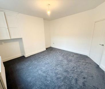 3 bedroom end of terrace house to rent - Photo 6