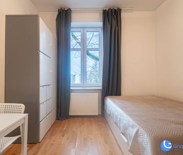 Studio 19m2 *Aleja 29 Listopada* Całość 2350 zł! - Zdjęcie 3