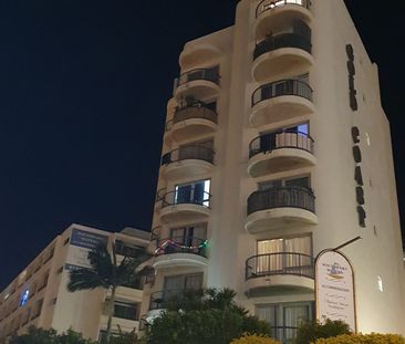 Renovated studio apartment on the Broadwater Southport! - Photo 4