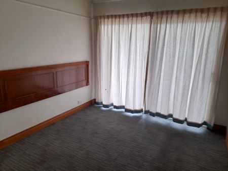 1/251 Gregory Terrace, Spring Hill QLD 4000 - House For Rent | Domain - Photo 3