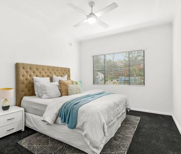 32 Warejee Street, Kingsgrove NSW 2208 - House For Rent | Domain - Photo 3