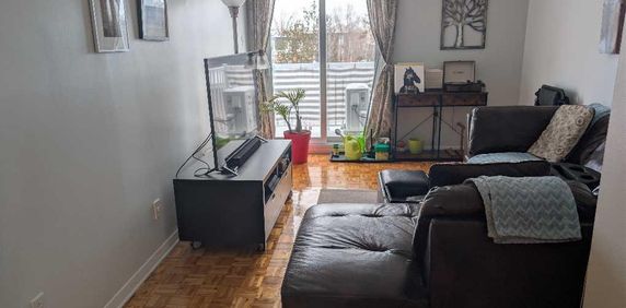 41/2 Boisbriand dispo Juillet 2026 internet l'eau chaud Thermopompe Limatiseur et chauffage + Locker inclus - Photo 2