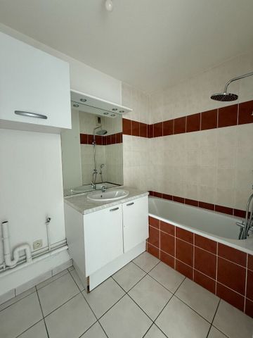 Location Appartement 2 pièces 40m² - Photo 4