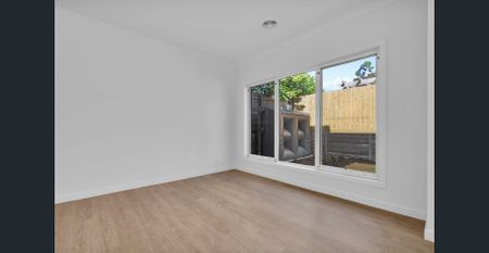 BEAUTIFUL BRAND NEW LIVING - Photo 2