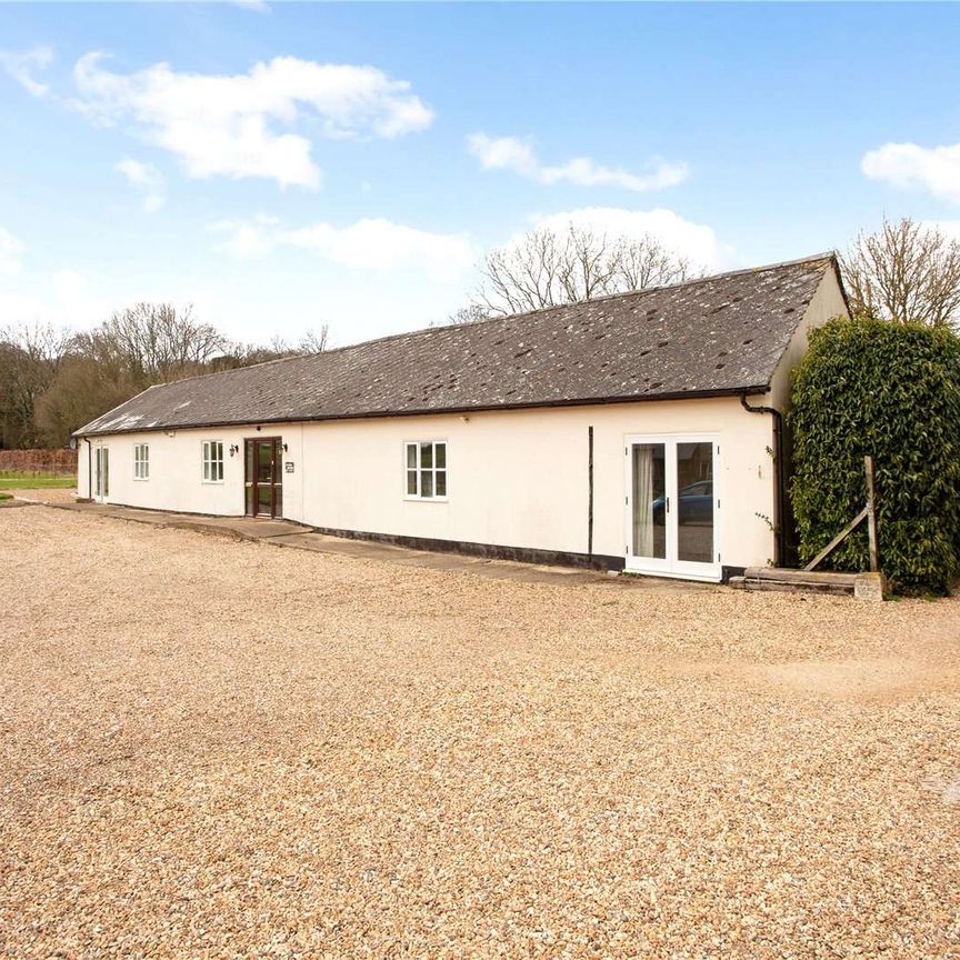 A barn conversion in a rural setting. - Photo 1