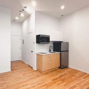 Studio - montreal - $1,195 /mo - Photo 2