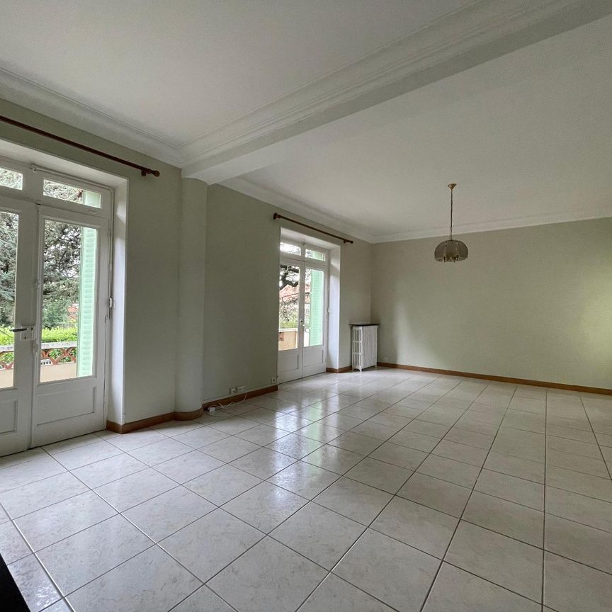 Location Appartement 4 pièces 109m² AUBENAS 07200 - Photo 1