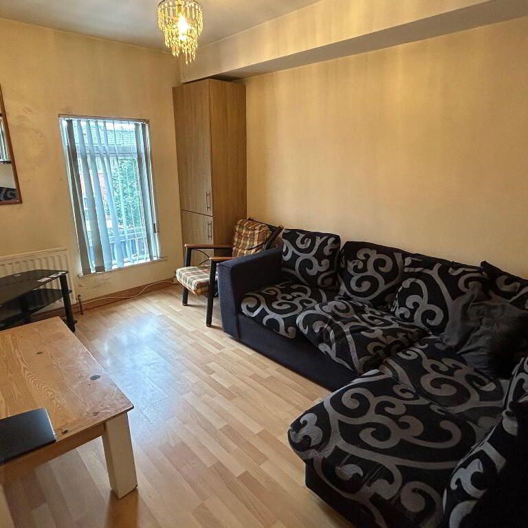 Great Apartment, 41e Agincourt Avenue, Queens Quarter, Belfast, BT7 1QA - Photo 1