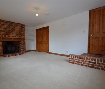 5 bedroom detached house to rent - Photo 1