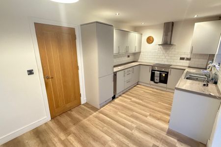 Leatham Avenue - Photo 2