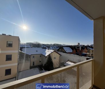 Großzügige 2 Zimmerwohnung mit sehr großer Loggia und Balkon - Foto 6