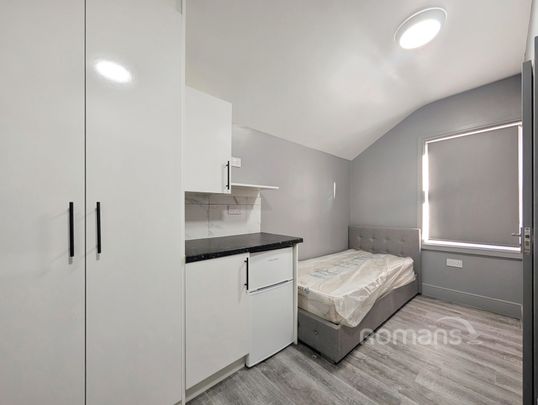 property to rent - Photo 1