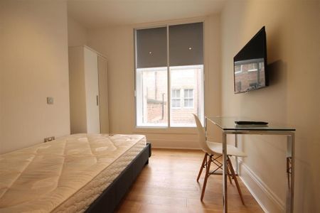 3 bedroom apartment to rent - Photo 3