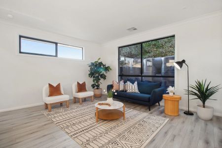 New Designer 3 Bedroom Townhouse – Coastal Luxury Living for Lease - Photo 2