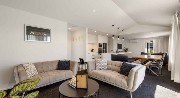 Beautiful 3 Bedroom Property in Halswell - Photo 1