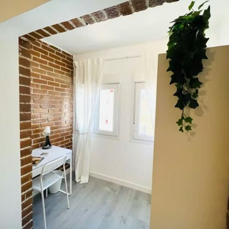 Calle León, Getafe, Community of Madrid 28903 - Photo 1