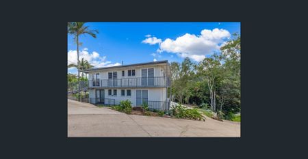UP & COMING - Stunning Fully Renovated 1-Bedroom Unit in Airlie Beach - Photo 3