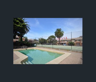 Fantastic Townhouse -6 Month lease - Photo 6