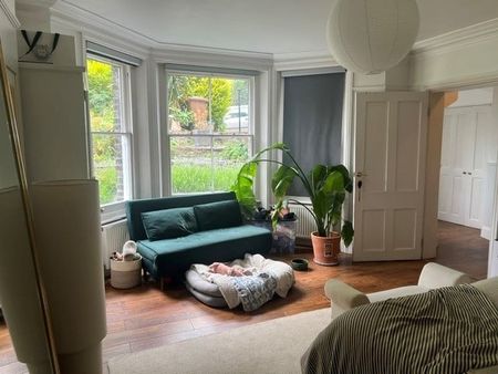 2 Bed Flat, Eliot Park, SE13 - Photo 3