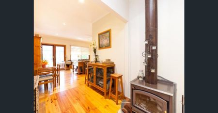 Renovated family home - Photo 2