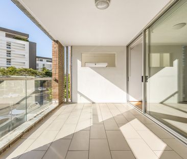 Contemporary Two-Bedroom Apartment in Teneriffe - Photo 5