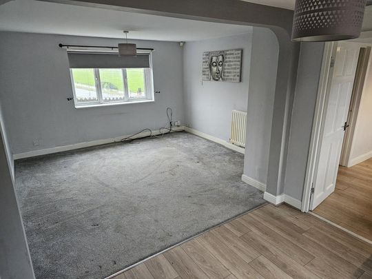 3 bedroom terraced house to rent - Photo 1