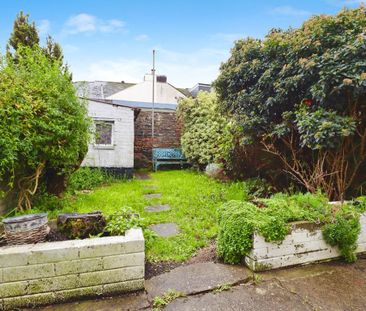 3 bedroom terraced house to rent - Photo 5