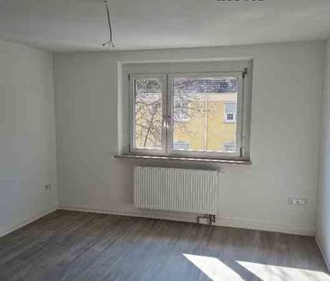 Jetzt zugreifen: individuelle 3-Zimmer-Erdgeschosswohnung - Photo 2