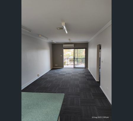 2/5 Raymond Road, Thirroul, NSW 2515 - Photo 2