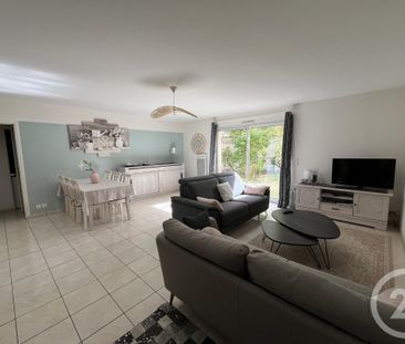 Location Appartement 3 pièces 76m² GRANVILLE 50400 - Photo 1