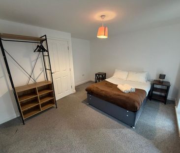 1 bedroom in a house share to rent - Photo 4