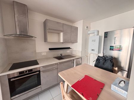 Location Appartement 2 pièces 41m² - Photo 3