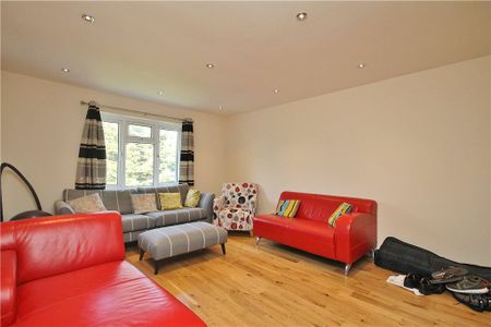Cambridge Road North, London, W4 4AA - Photo 3