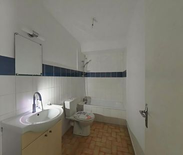 Location Appartement 2 pièces 37m² ROMANS SUR ISERE 26100 - Photo 3