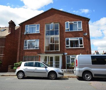 2 bedroom Flat To Let - Photo 2