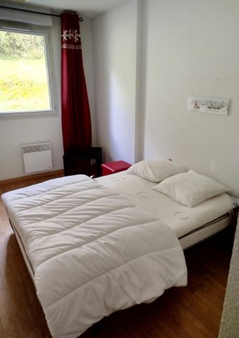 Location Appartement 3 pièces 69m² BAGNERES DE BIGORRE 65200 - Photo 2