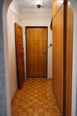 Przestronne 4-pokojowe mieszkanie z windą 73.6 m² - Zdjęcie 1