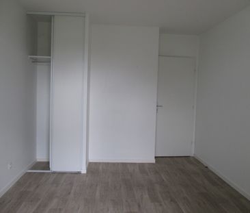 Location Appartement 3 Pièces 66 m² - Photo 2