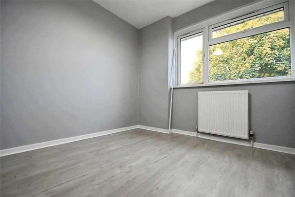 Maplestead Road, Dagenham, RM9 - Photo 1
