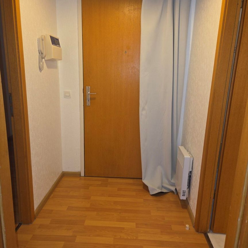 Location Appartement 1 pièce 31m² - Photo 1