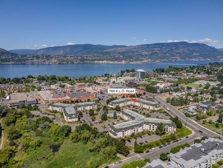 Lower Mission: Top Floor 2 bed, 2 bath – Jan.1st - Photo 5