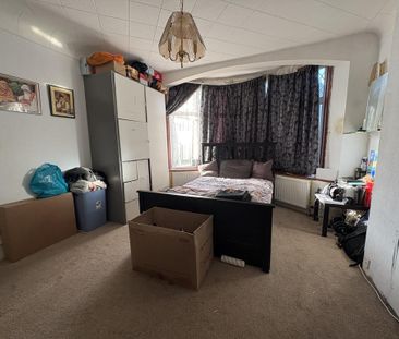 4 bedroom detached house to rent - Photo 3