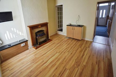 2 bedroom terraced house to rent - Photo 3
